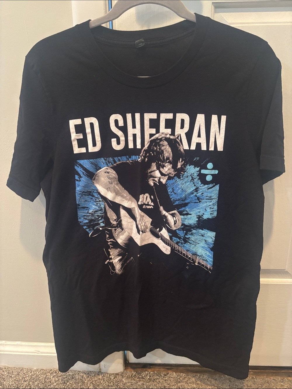 Graphic Short Sleeve T-Shirt - Black